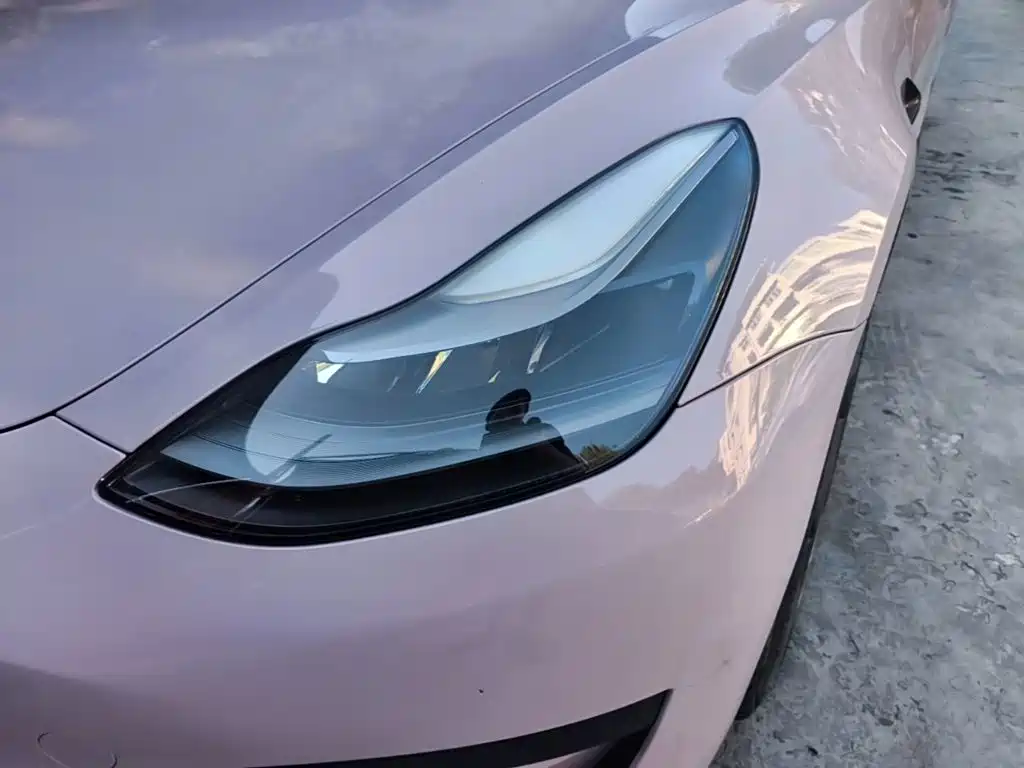 Tesla Model 3 — миниатюра 24