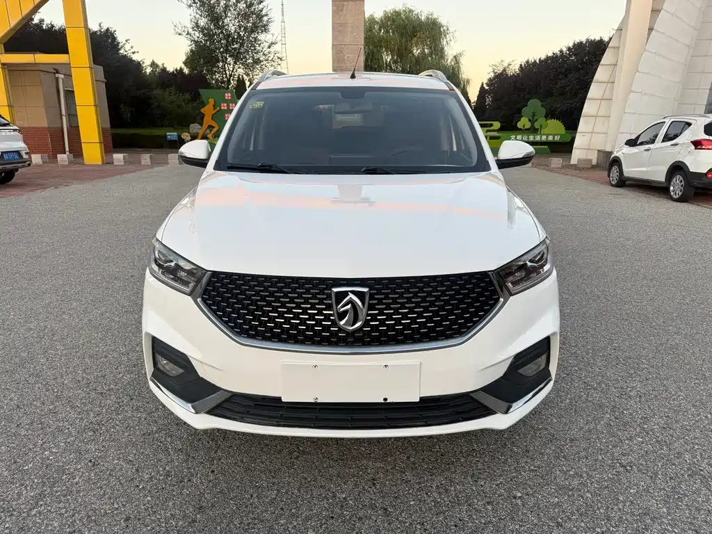 Baojun 360 — миниатюра 2