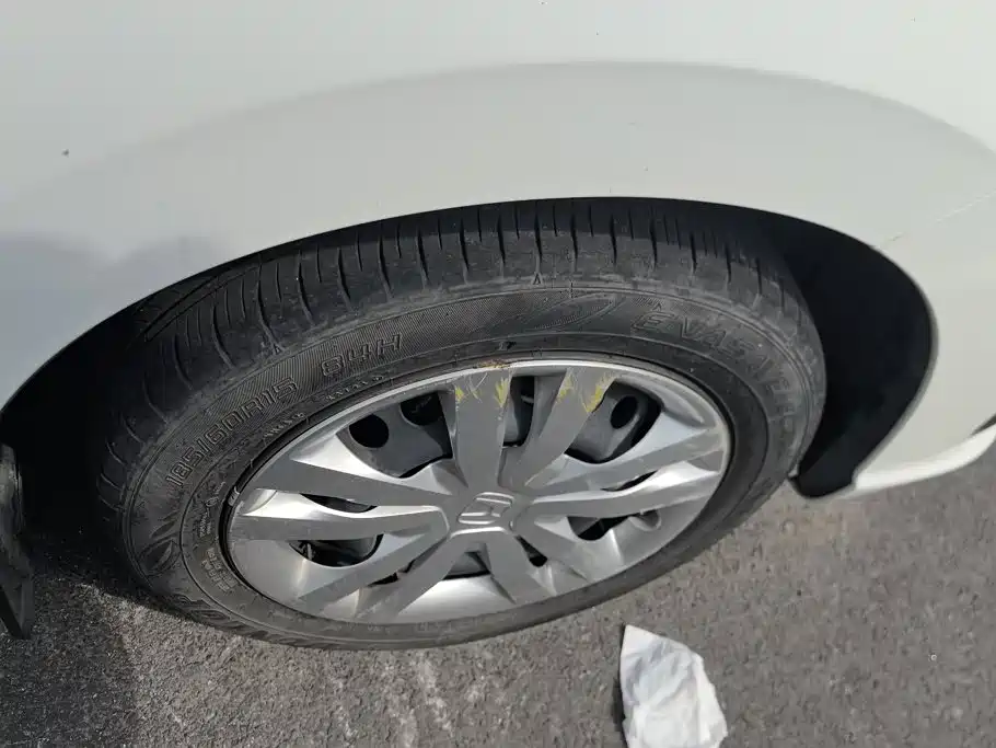 Honda Fit — миниатюра 6