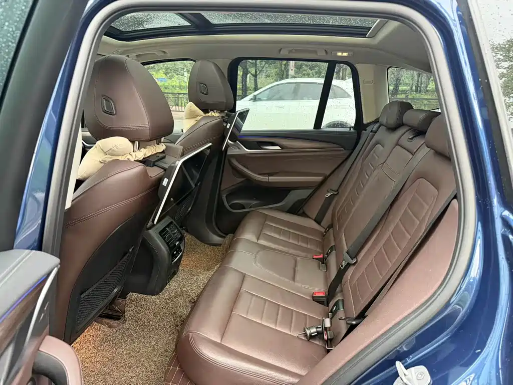 BMW X3 — миниатюра 7