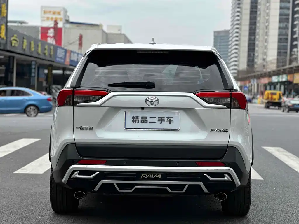 TOYOTA RAV4 RONGFANG