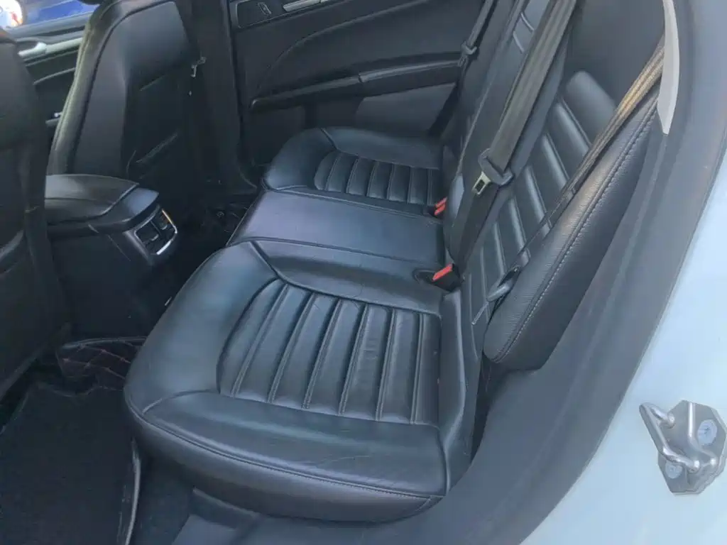 Ford Mondeo — миниатюра 17