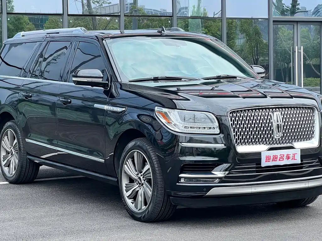 Lincoln Navigator — миниатюра 3