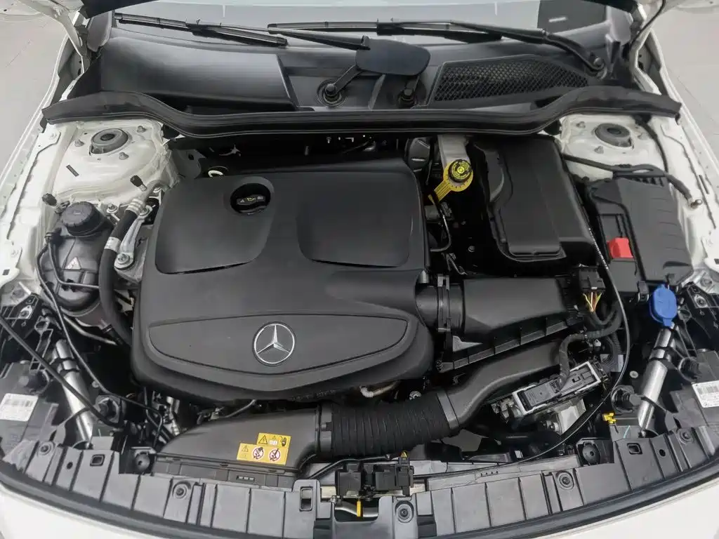 Mercedes-Benz GLA — миниатюра 6