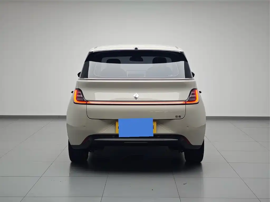 Baojun Yunduo — миниатюра 6