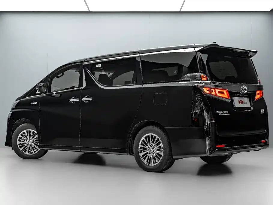 Toyota Vellfire — миниатюра 5