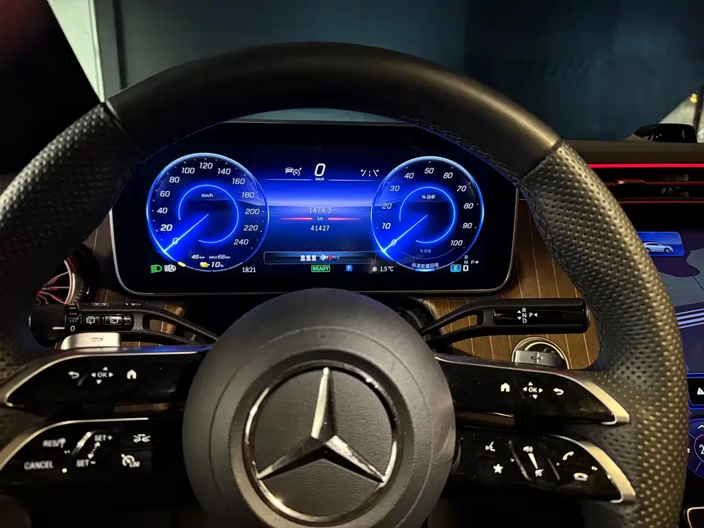 MERCEDES-BENZ EQE SUV