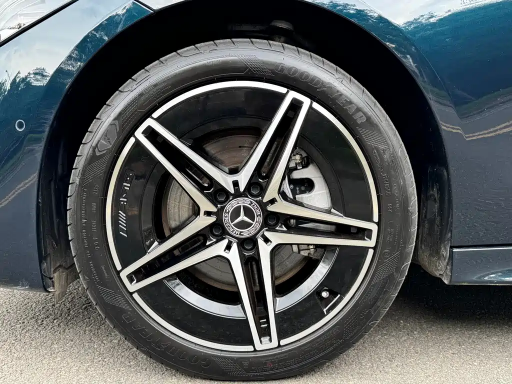 Mercedes-Benz C-Class — миниатюра 5