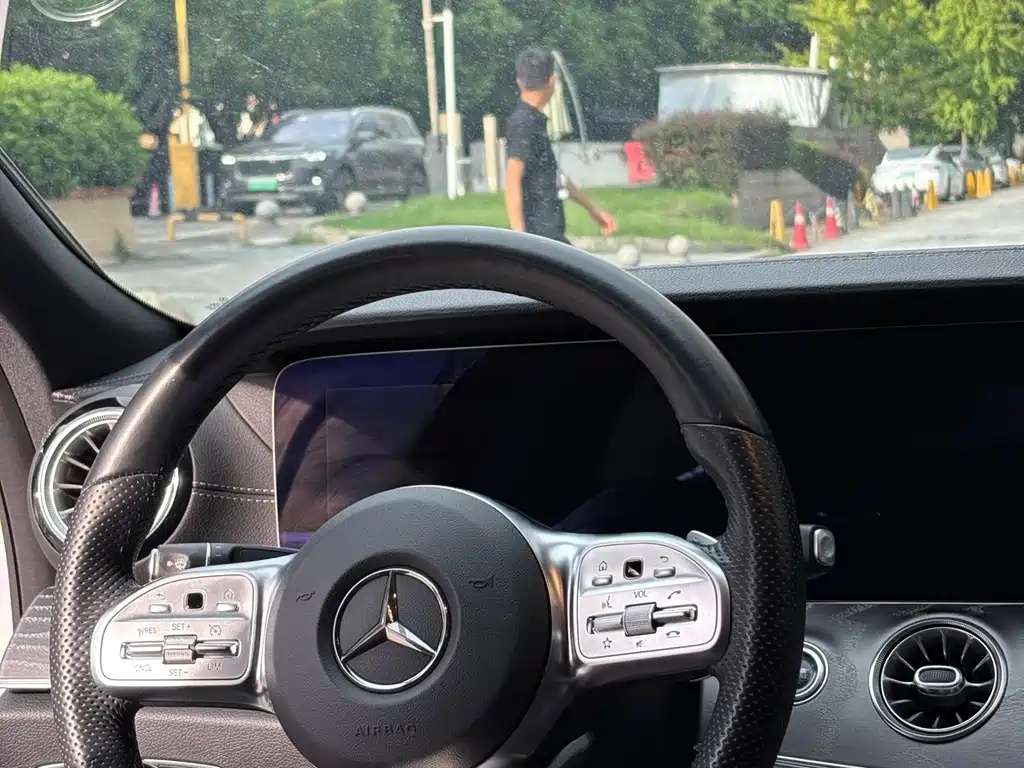 Mercedes-Benz CLS — миниатюра 9