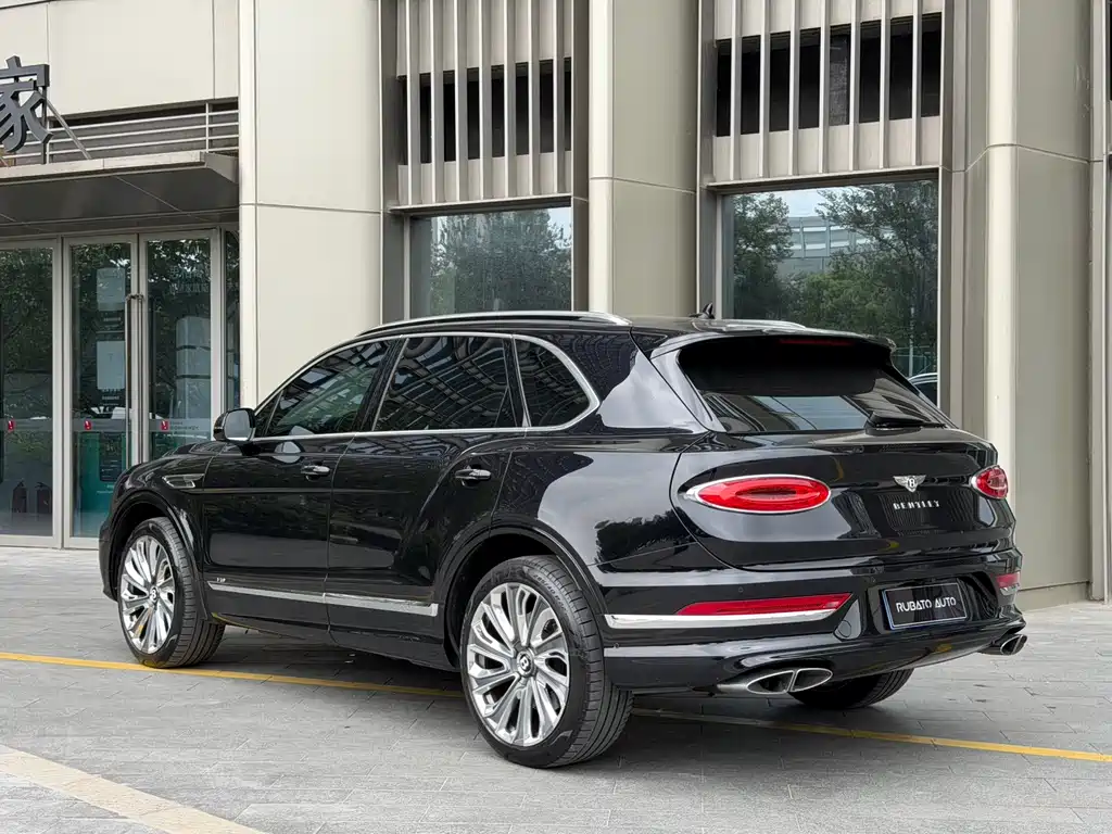 Bentley Bentayga — миниатюра 6
