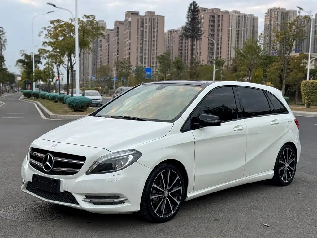 Mercedes-Benz B-Class 2013