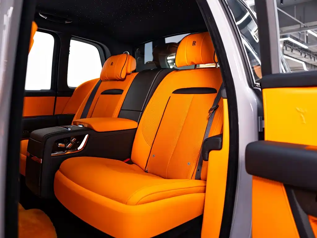 Rolls-Royce Cullinan — миниатюра 11