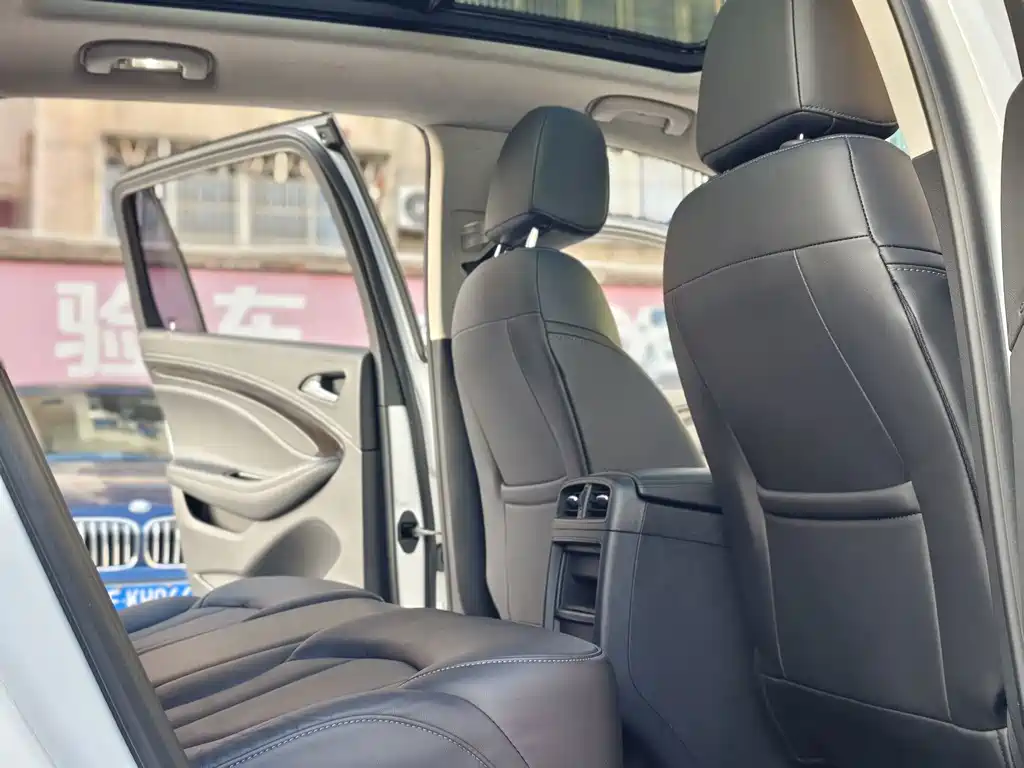 Buick Envision Plus — миниатюра 18