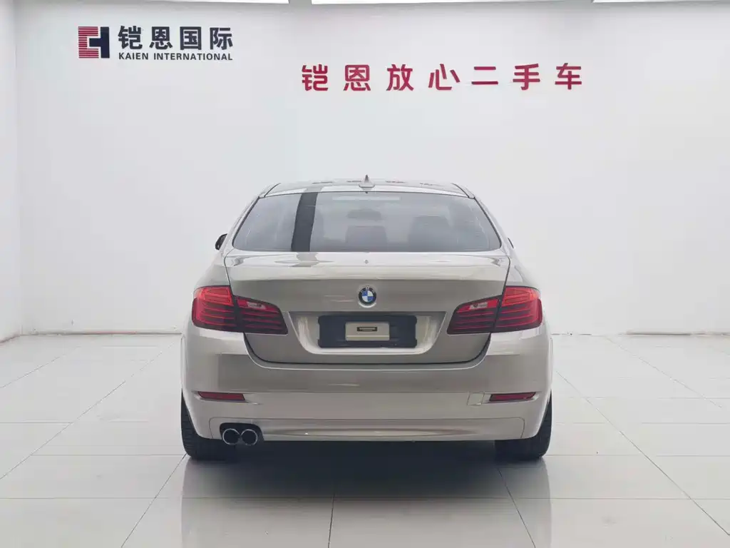 BMW 5 Series — миниатюра 15