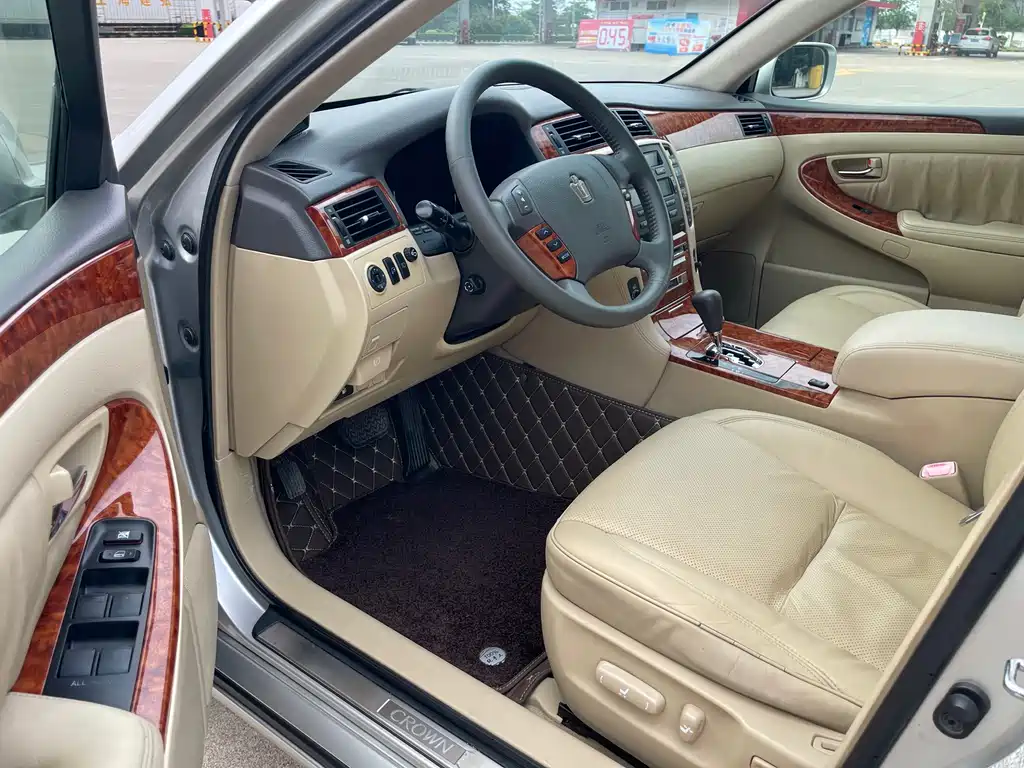 Toyota Crown 2007 2.5L Royal
