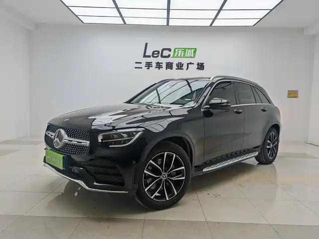 MERCEDES-BENZ GLC