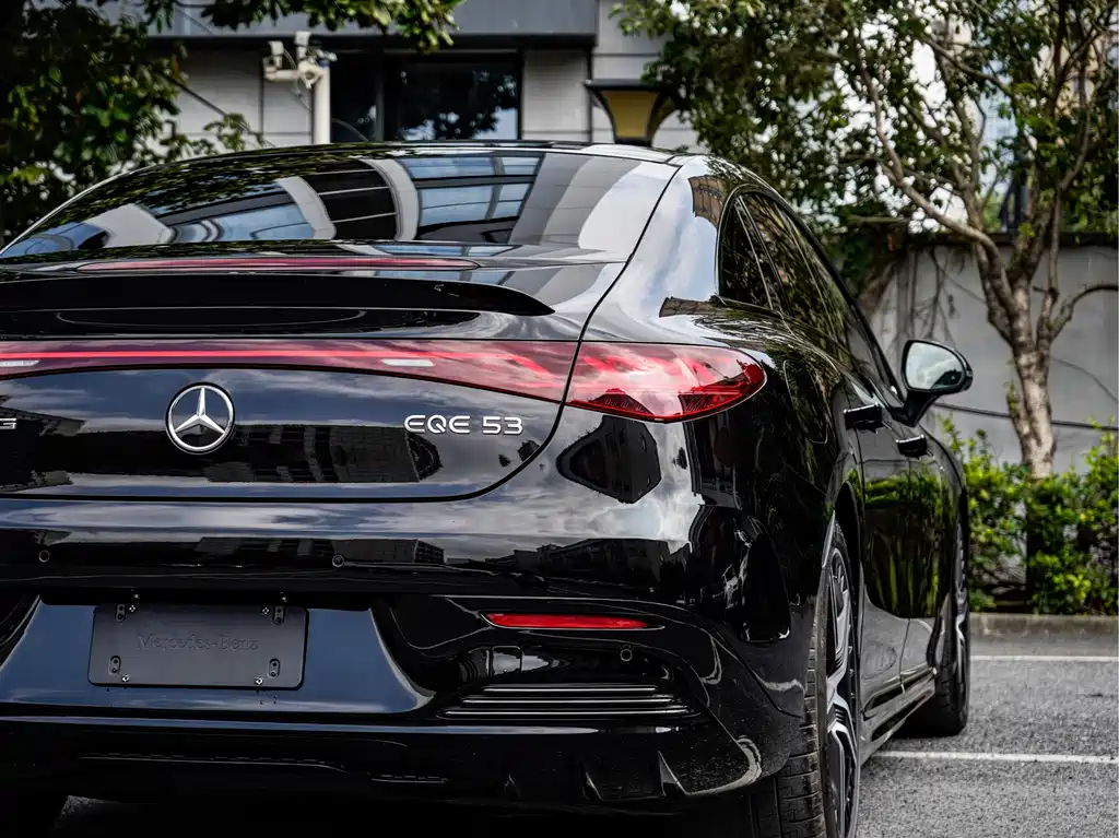 MERCEDES-BENZ EQE AMG