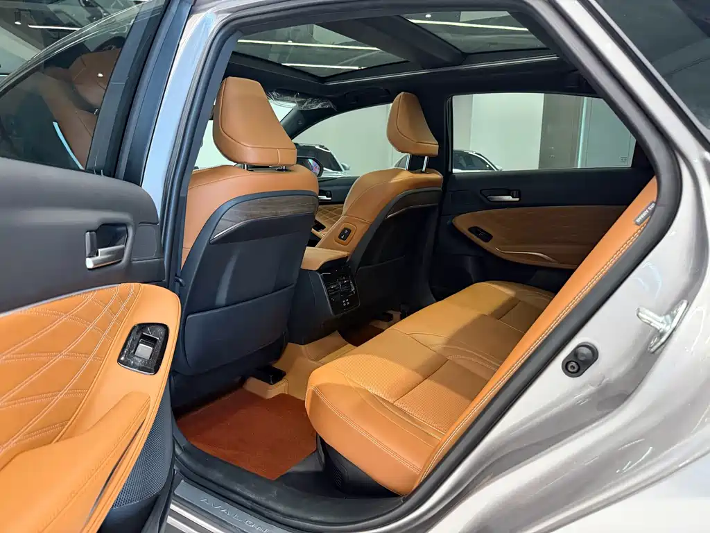 Toyota Avalon — миниатюра 14
