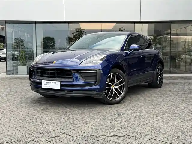 PORSCHE MACAN 2023