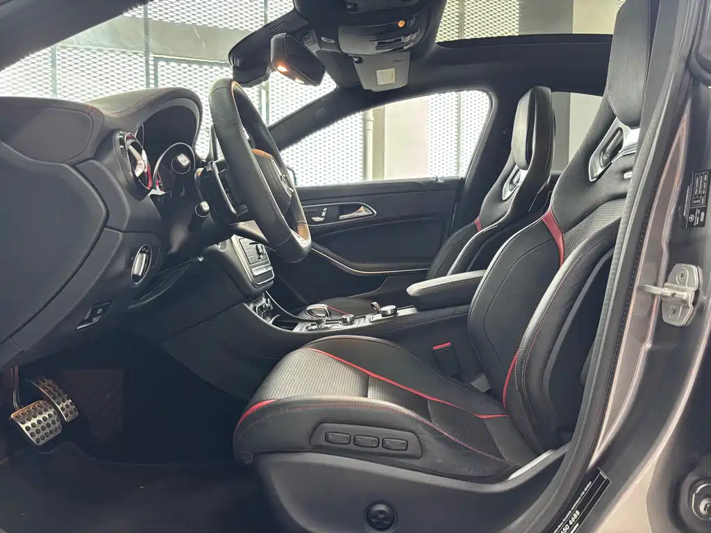 Mercedes-Benz CLA AMG — миниатюра 10