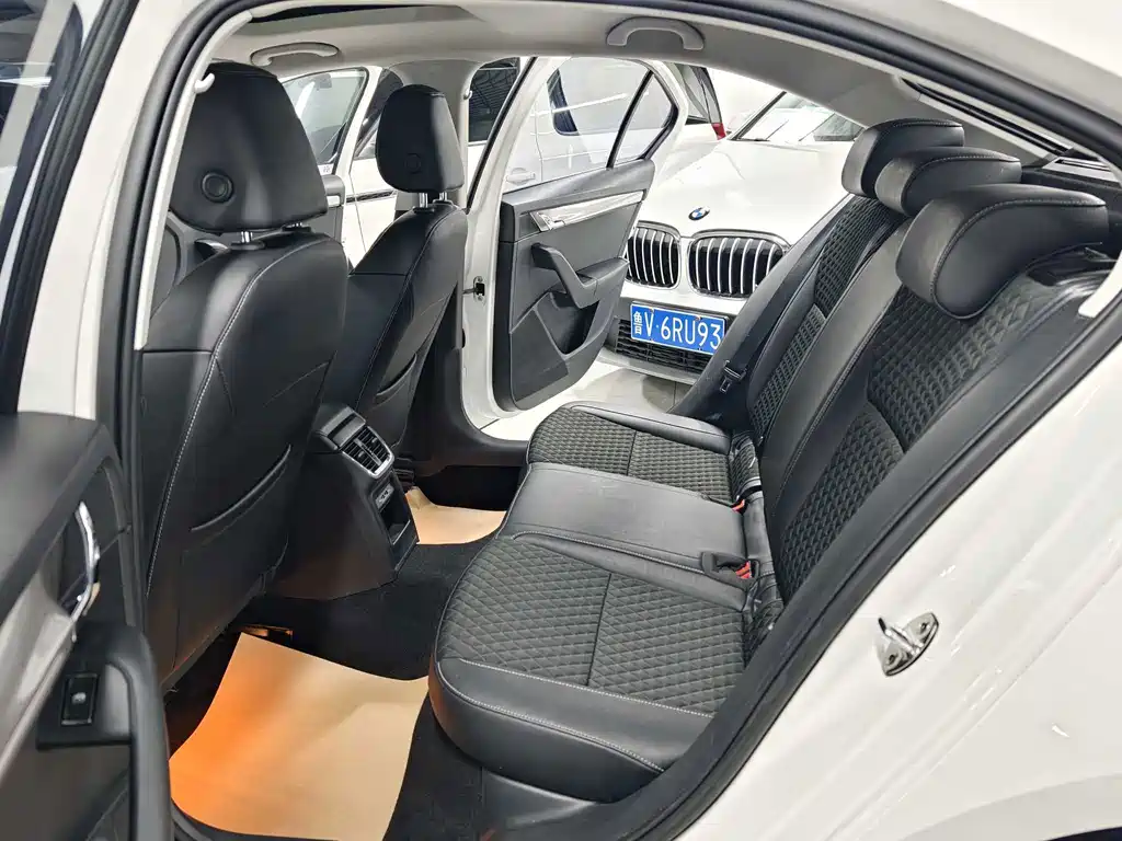 Skoda Octavia — миниатюра 6