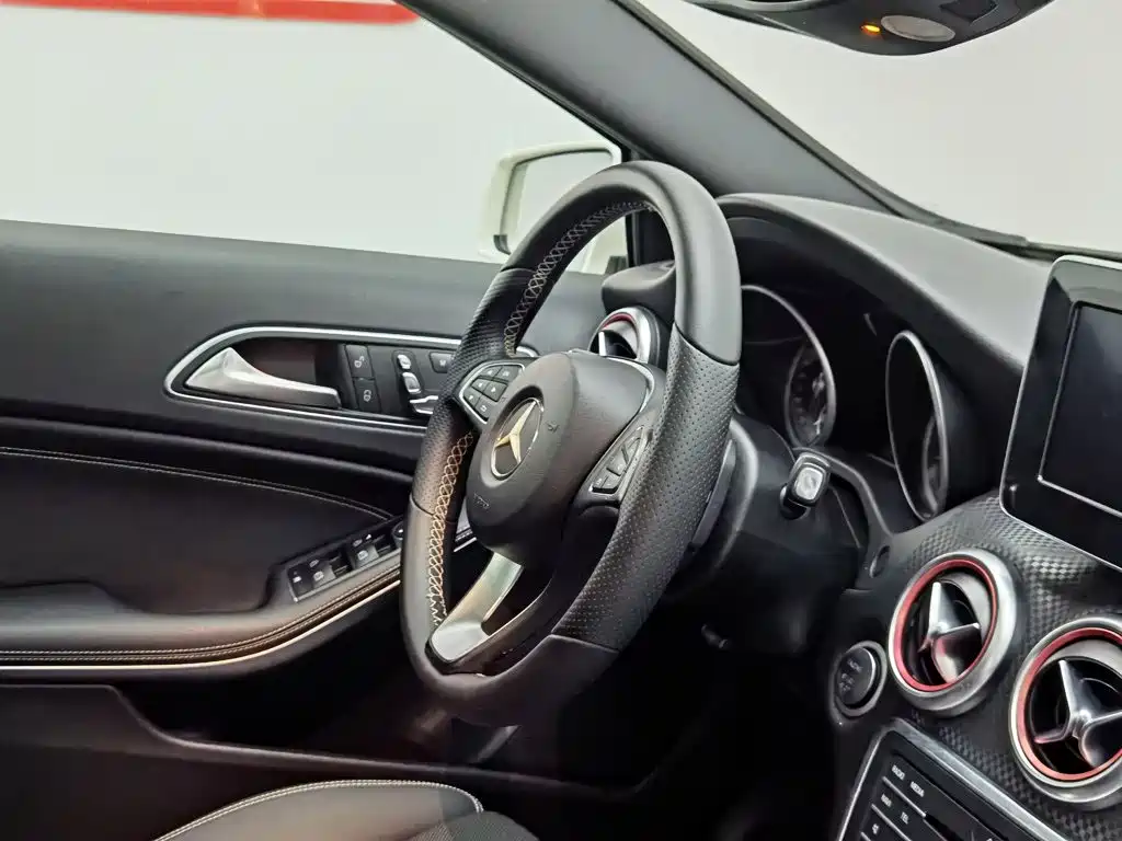 Mercedes-Benz A-Class (Import) — миниатюра 22