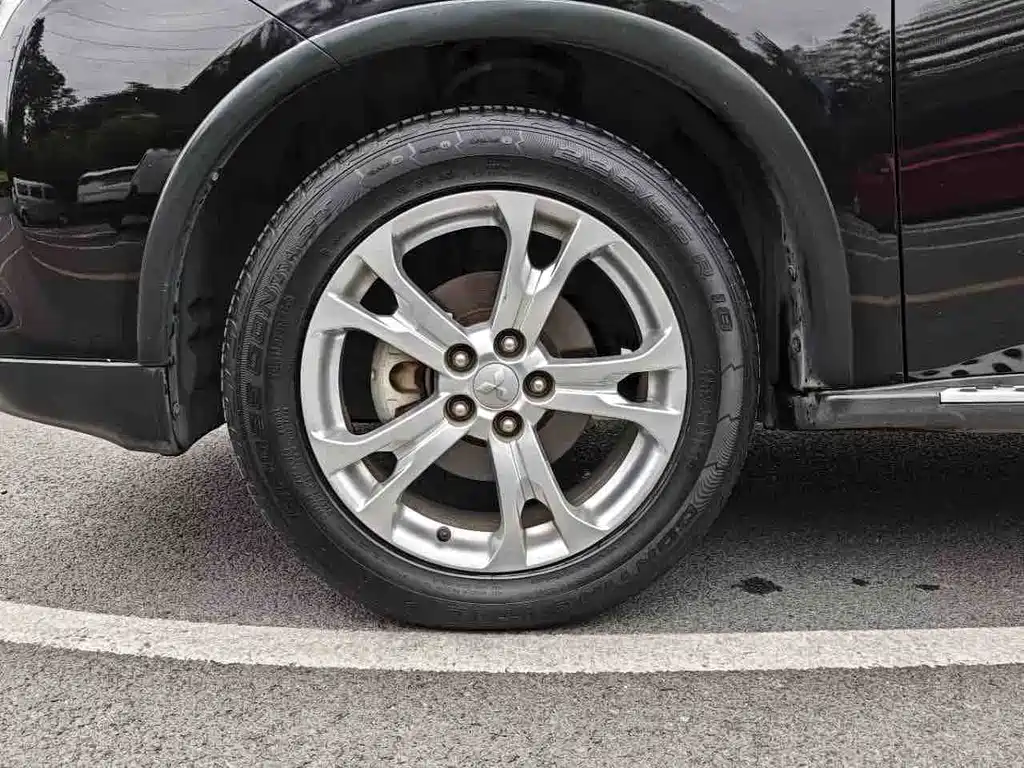 Mitsubishi Outlander (Import) — миниатюра 34
