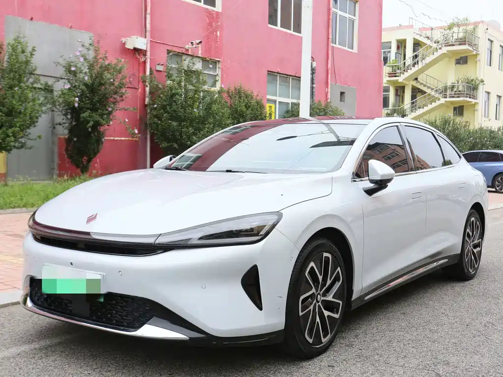 Baojun Очень приятно.