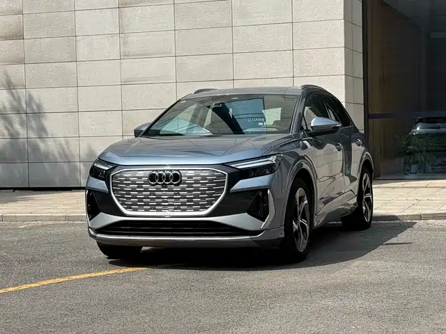 Audi Q4