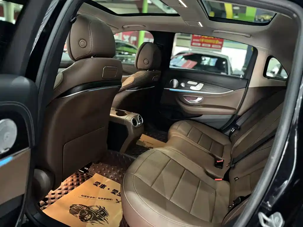 MERCEDES-BENZ E CLASS