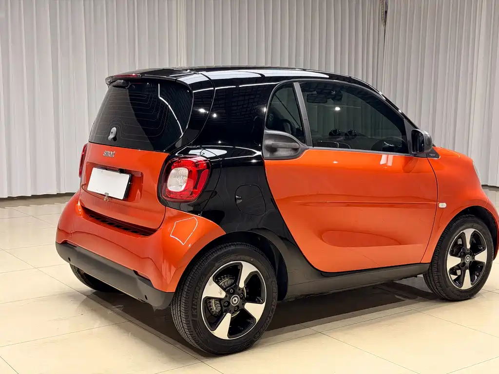 smart Smart Fortwo — миниатюра 8