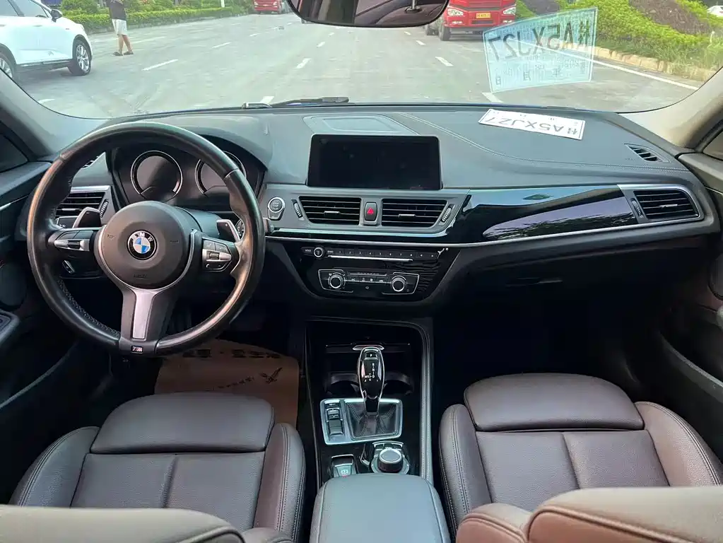 BMW 1 Series — миниатюра 11