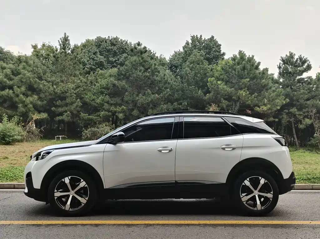 Peugeot 4008 — миниатюра 5
