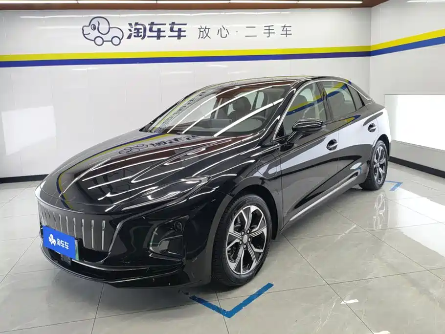 2024 Hongqi E-QM5 - zdjęcie 1 z 16