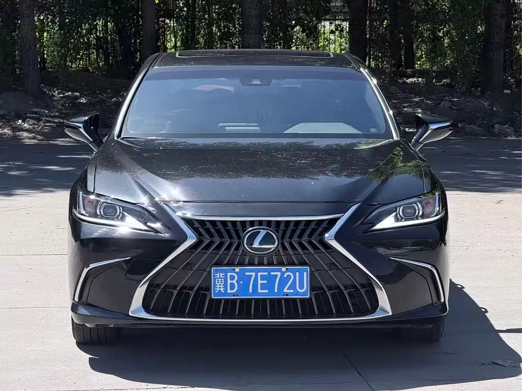 Lexus ES — миниатюра 2