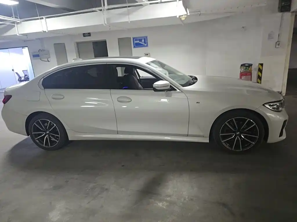 BMW 3 Series — миниатюра 26