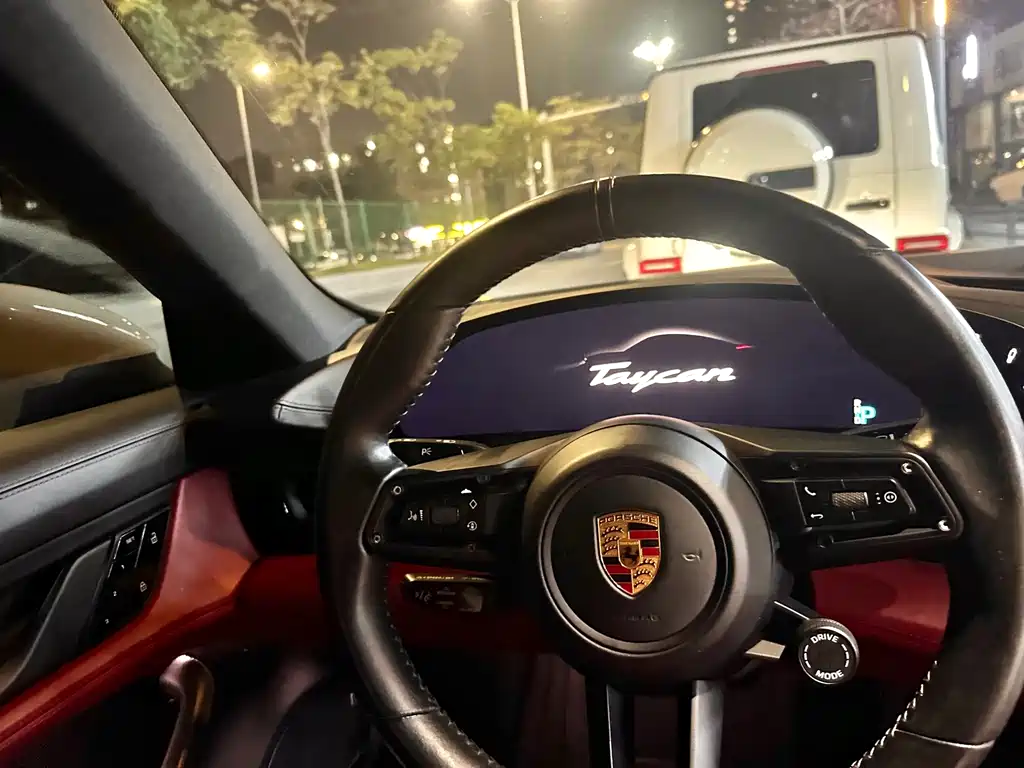 Porsche Taycan 2022 Taycan