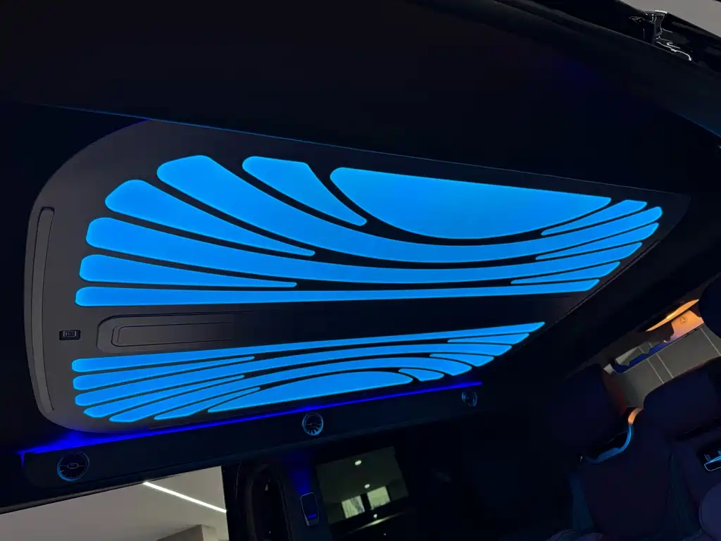 MERCEDES-BENZ V CLASS