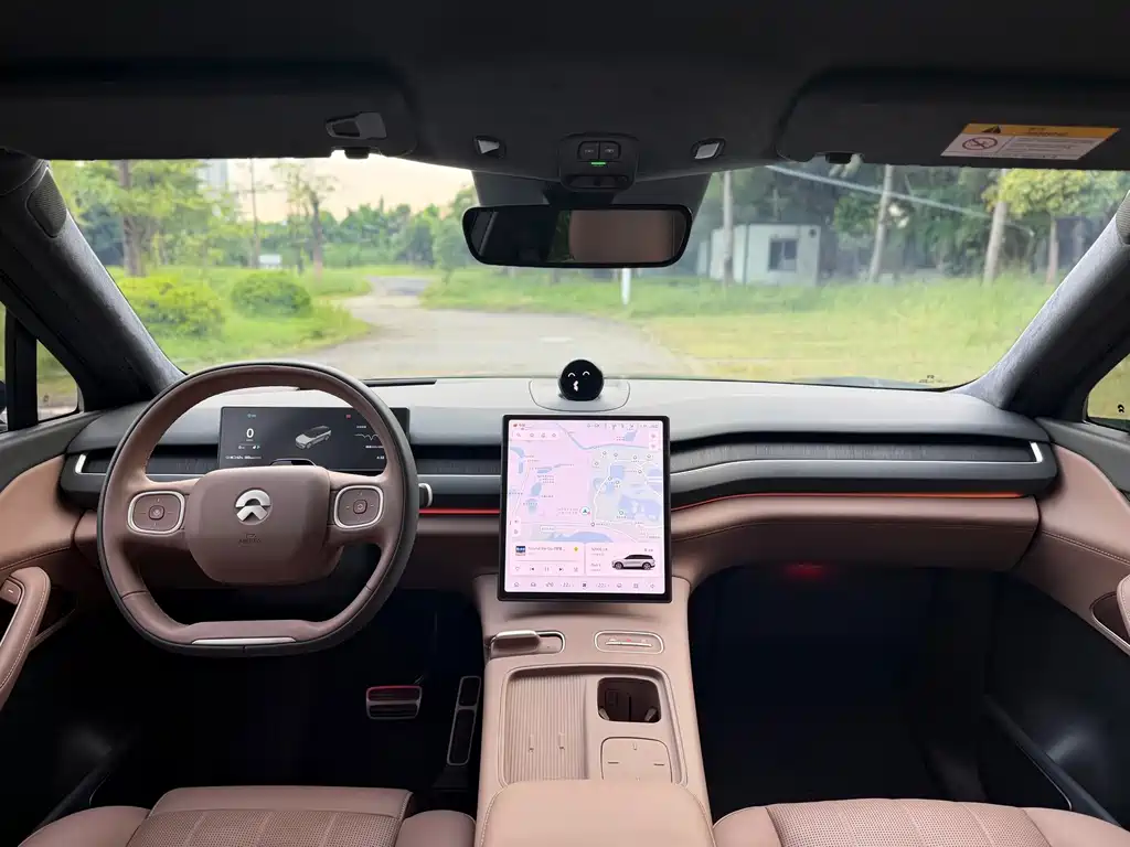 NIO ES8 — миниатюра 17