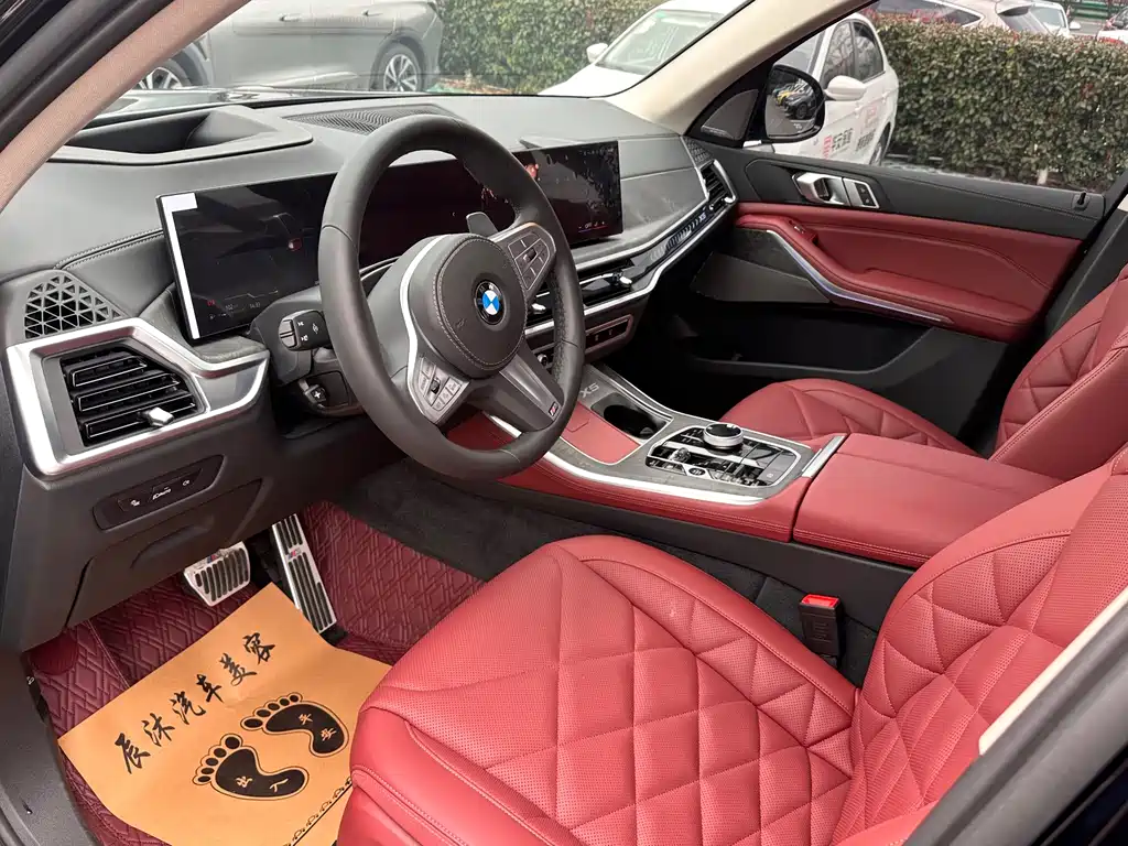 BMW X5 2025 xDrive 30Li Premium M Sport