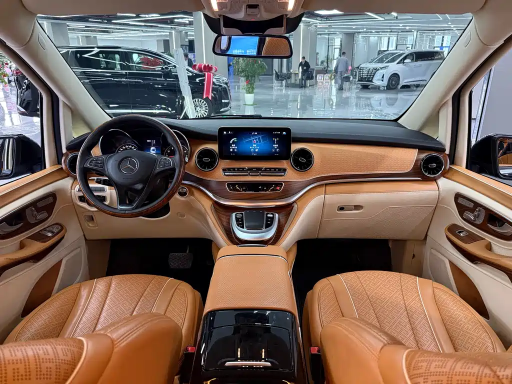 MERCEDES-BENZ V CLASS