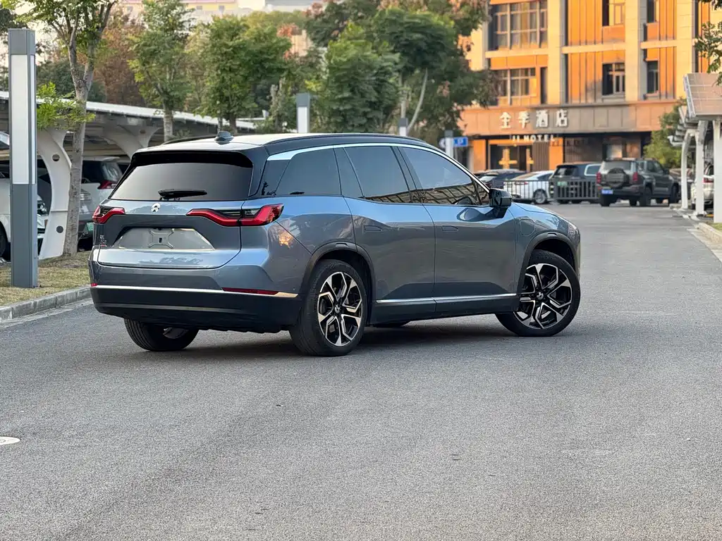 NIO NIO ES8
