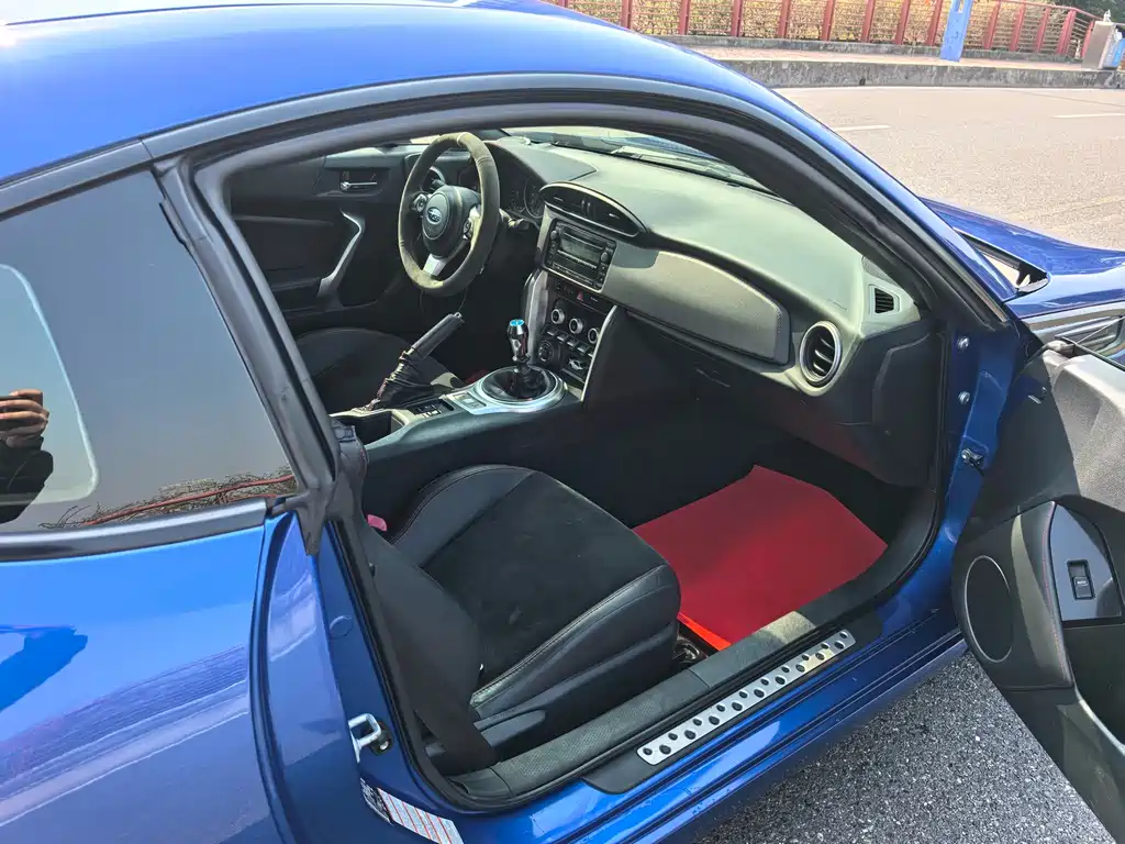 SUBARU BRZ