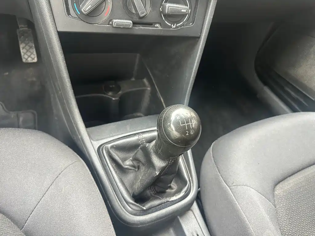 Volkswagen Santana 1.6L Manual Elegant Edition, фото 11