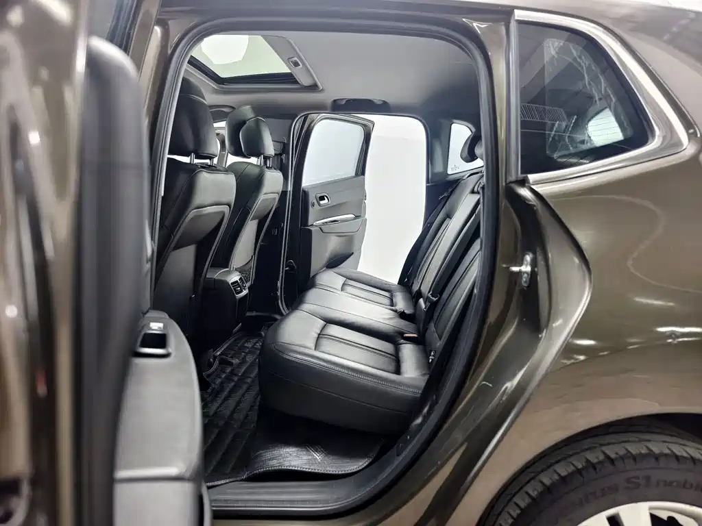 Peugeot 3008 — миниатюра 13