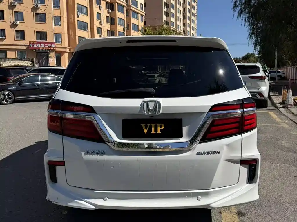 Honda Elysion — миниатюра 5
