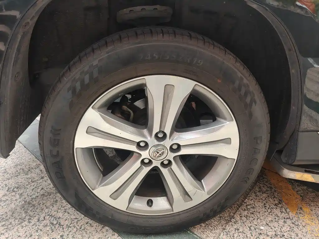 Toyota Highlander — миниатюра 8