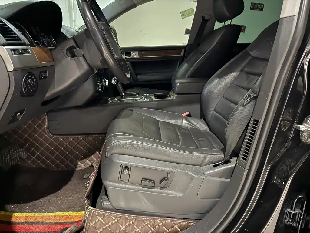 Volkswagen Touareg — миниатюра 9