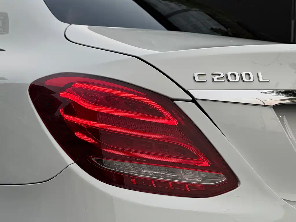Mercedes-Benz C-Class — миниатюра 23