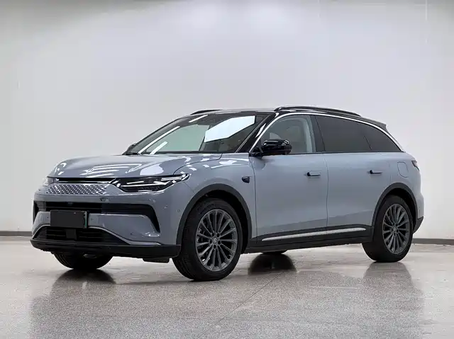 ZERO-RUNNING CAR ZERO RUN C11 2024